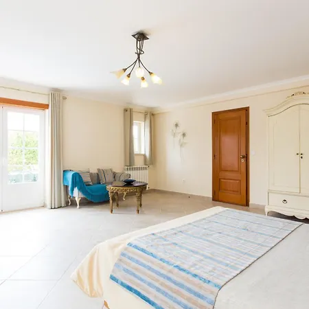 Vista Do Monte, Large Villa, Balcony Views, Private Heated Pool Near Silver Coast