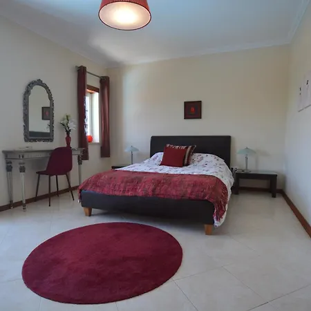 Vista Do Monte, Large Villa, Balcony Views, Private Heated Pool Near Silver Coast *